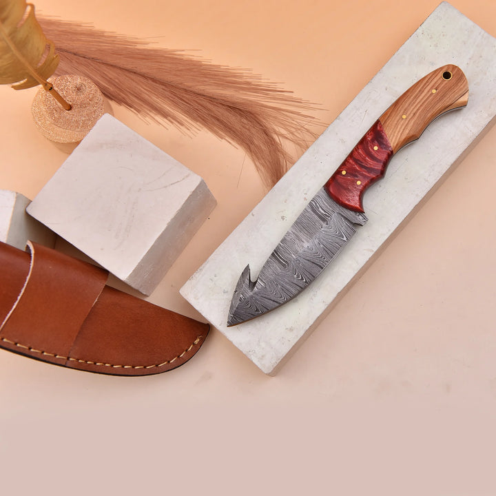 9 inch Handmade Damascus Steel Knife with Leather Sheath and Olive Wood Handle